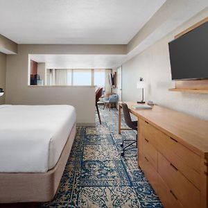 Upper Floors King Suite
